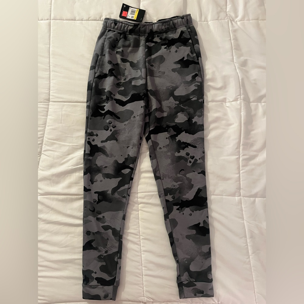 Nike Camo Joggers